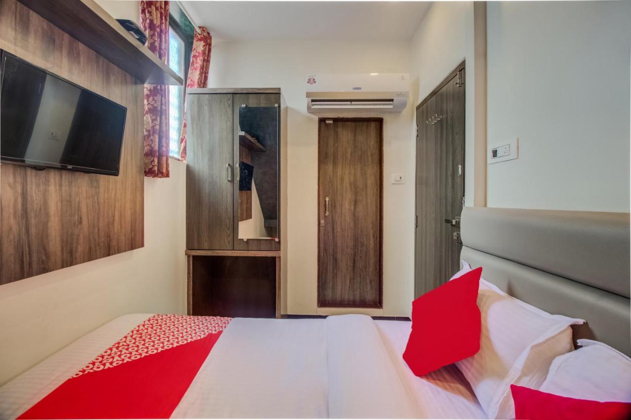 Oyo 42009 Hotel A One Suite Mumbai  Buitenkant foto